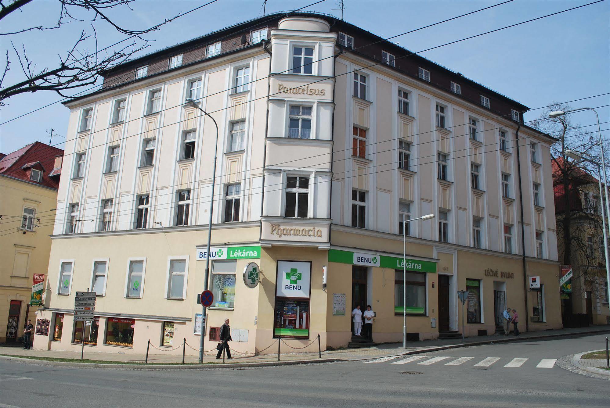 Hostel Foster Marianske Lazne Exterior foto